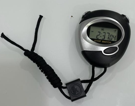 סטופר מדוייק כולל שעון ותאריך