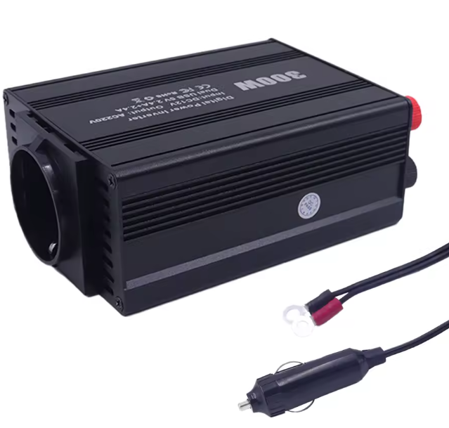 ממיר מתח חכם לרכב בהספק 300W עם יציאת USB כפולה 🚗🔋
